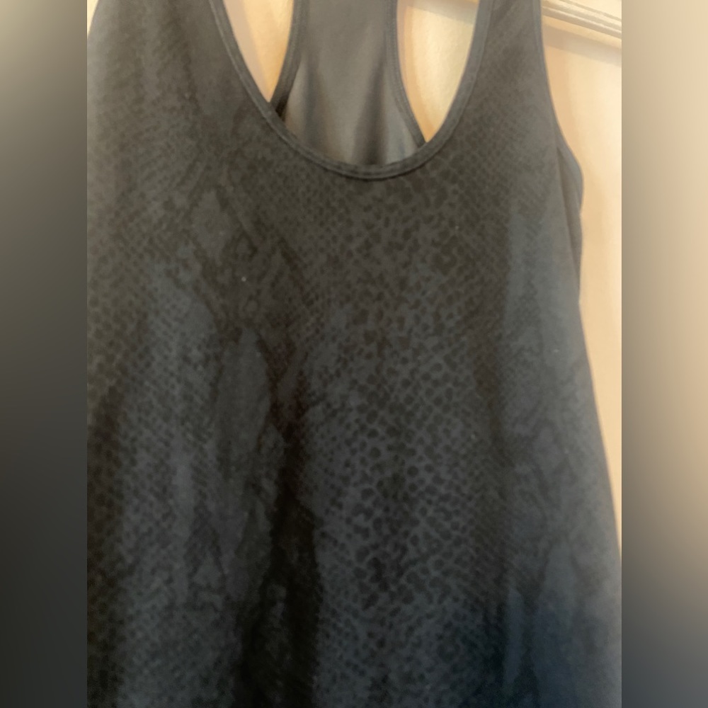 Lululemon Tank - Picture 2 of 3